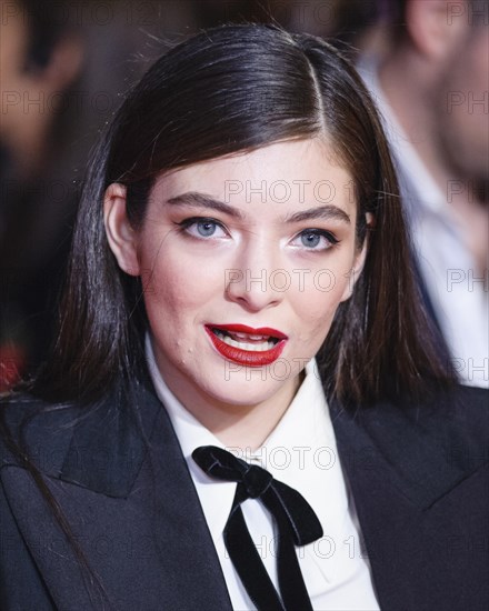 Lorde attends the World Premiere of The Hunger Games: Mockingjay Part 1 on 10.11.2014 at ODEON Leicester Square