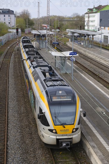 Local train Eurobahn at Hoerde station