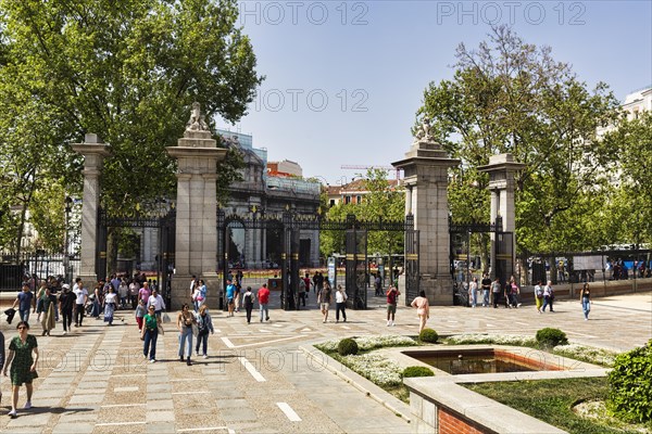 Entrance gate in Retiro Park