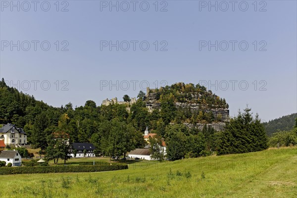 Castle ruins on Mount Oybin