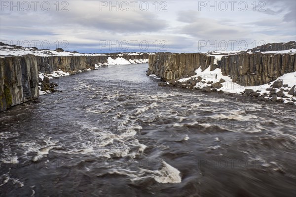 Selfoss waterfall on the river Joekulsa a Fjoellum in in the Joekulsargljufur canyon in winter