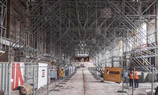 Scaffolding in the Bonatzbau