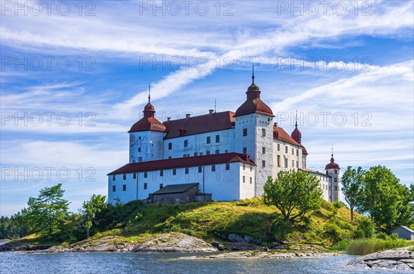 View of baroque Laeckoe Castle on Kallandsoe in Vaenern in Vaestergoetland