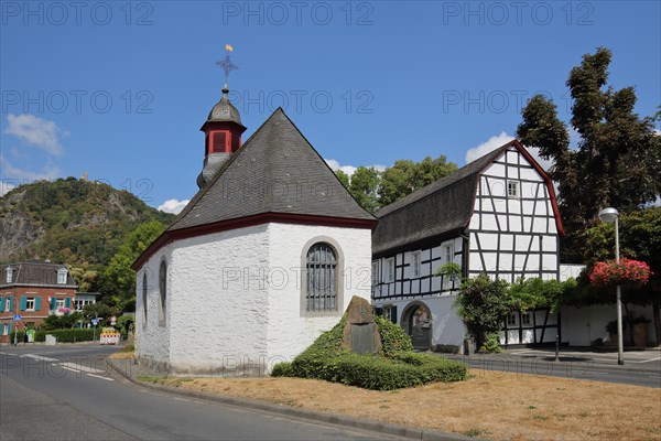 Lady Chapel on a traffic island with half-timbered house