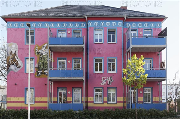 Sarrasani House