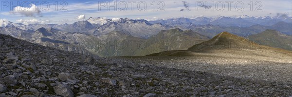 View from the summit of the Weisseck to the Hohe Tauern