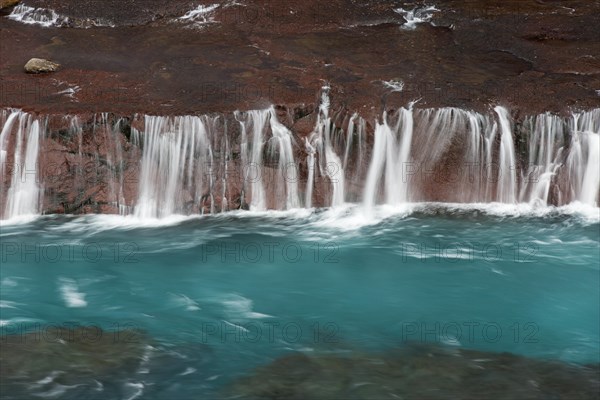 Hraunfossar