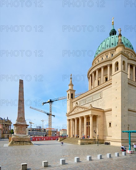 Nikolai Church and Obelisk