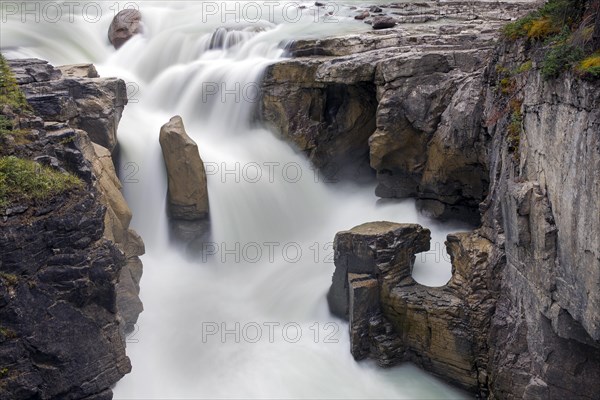 Sunwapta Falls