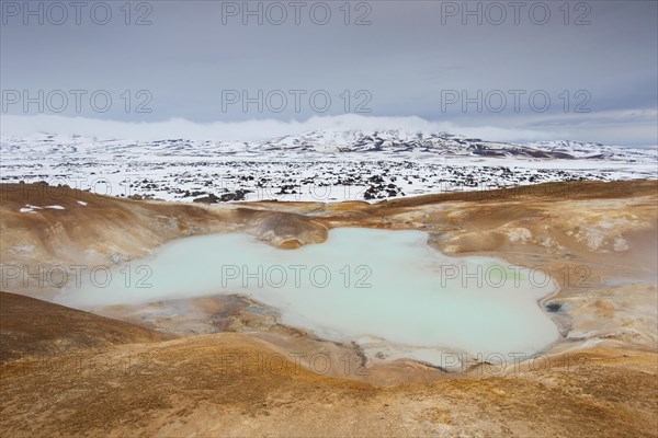 Sulphuric lake at Leirhnjukur