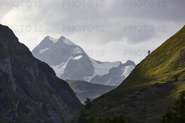 Aiguille de Tre la Tete in the south of the Mont Blanc Massif