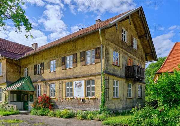 Historic building and cultural monument Altes Schulhaus Buehl am Alpsee