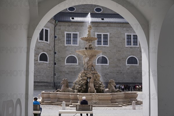Residenzbrunnen on Residenzplatz