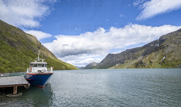 Boat at the jetty