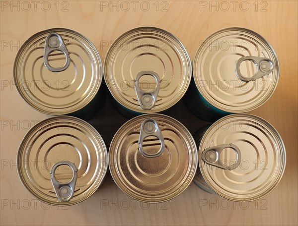Tin can canned food