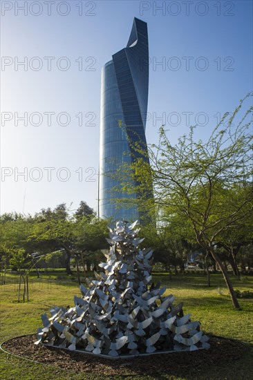 Al Hamra tower and the Al Shaheed Park