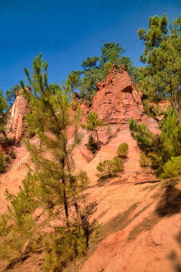 Roussillon ochre quarry