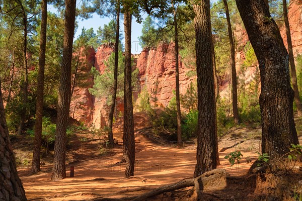 Roussillon ochre quarry