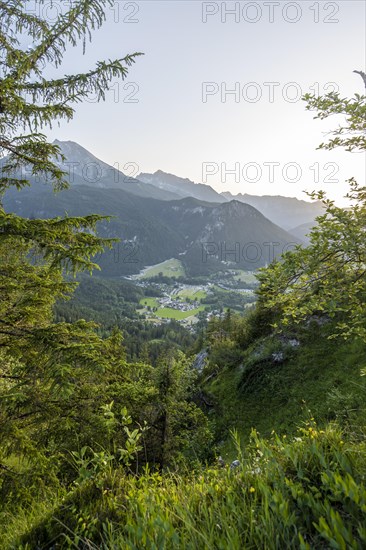 View of Schoenau with Watzmann