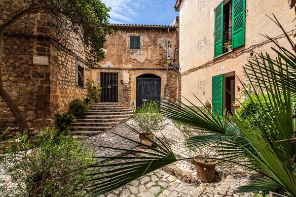 Street in the old town of Mallorca