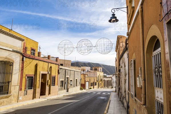 A village that reminds us of the desert and an enormous film set