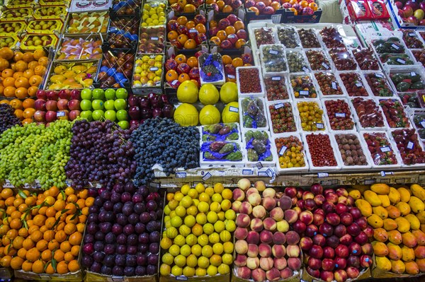 Colourful fruits for sale in the bazaar Souk Al-Mubarakiya