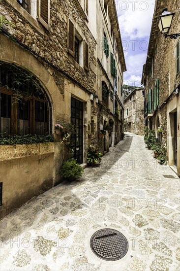 Street in the old town of Mallorca