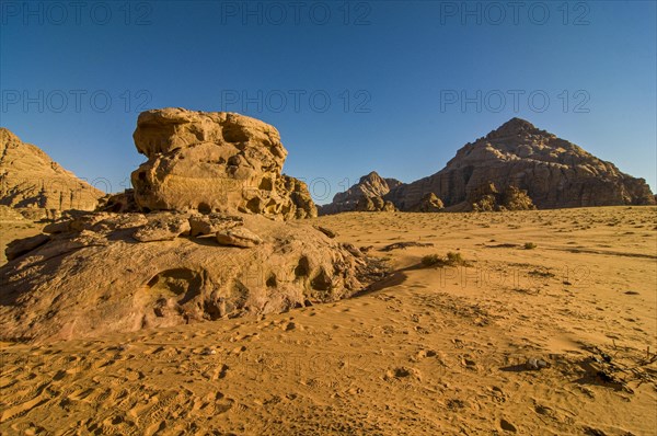 Mountainlandscape and desert in Wadi Rum