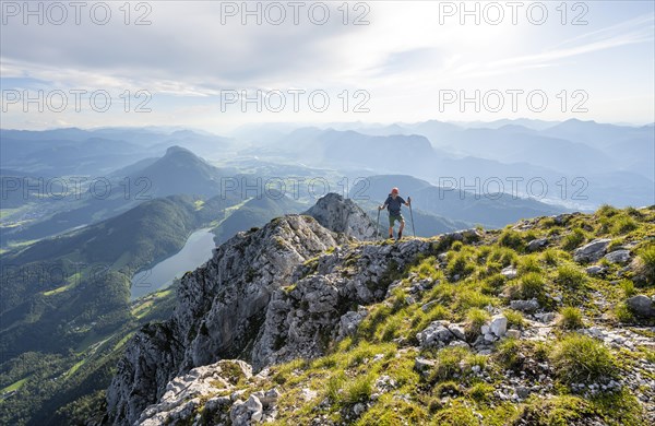 Mountaineers at the summit of the Scheffauer