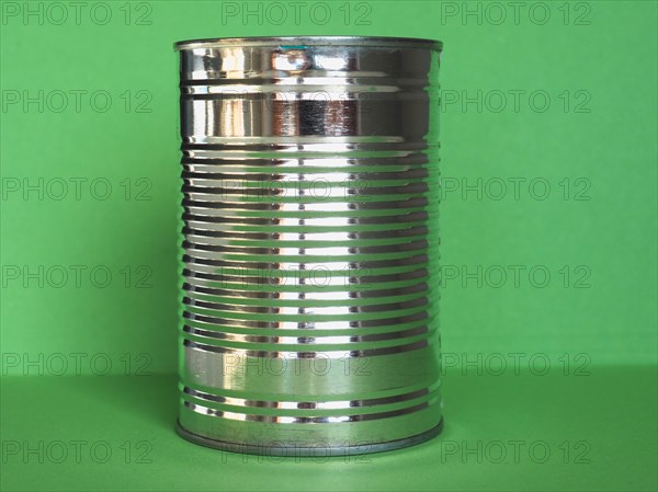 Tin can canned food