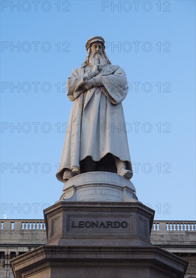 Leonardo da Vinci monument in Milan