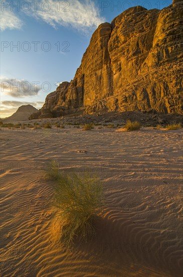 Mountainlandscape and desert in Wadi Rum