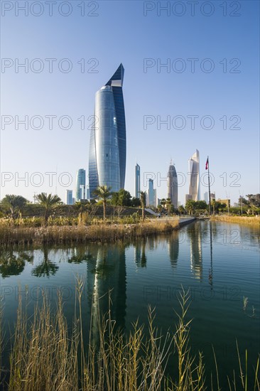 Al Hamra tower and the Al Shaheed Park