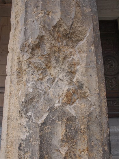 Bombed column in Berlin