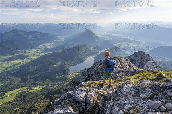 Mountaineers at the summit of the Scheffauer