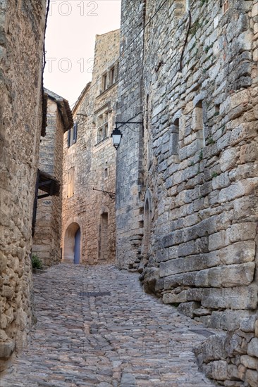 In the alleys of Lacoste