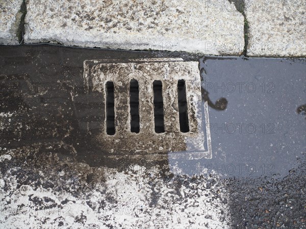 Drain manhole detail