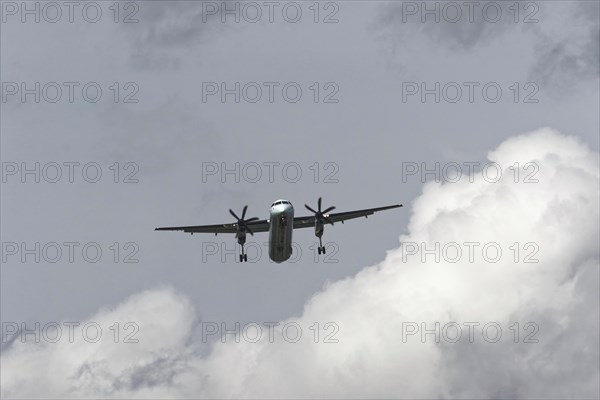 Aircraft on landing approach