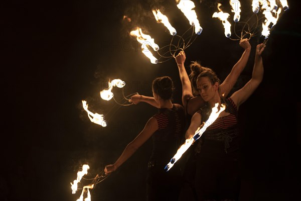 Fire Show with the Trio Stellaris