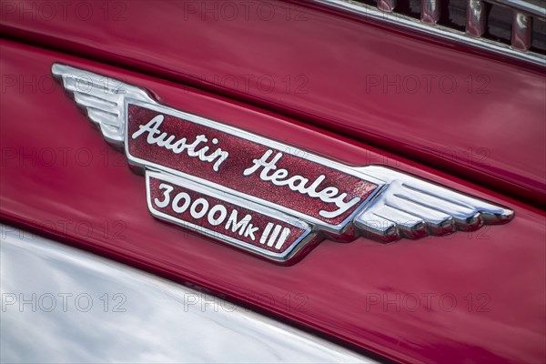 British red classic sports car Austin-Healey 3000 MkIII