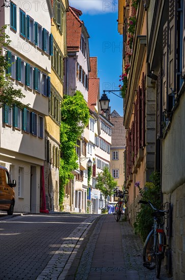 Street scene without people on the Neckahalde in the old town