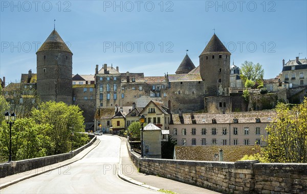 Semur en Auxois. Cote d'Or department. Morvan regional natural park. Bourgogne Franche Comte. France