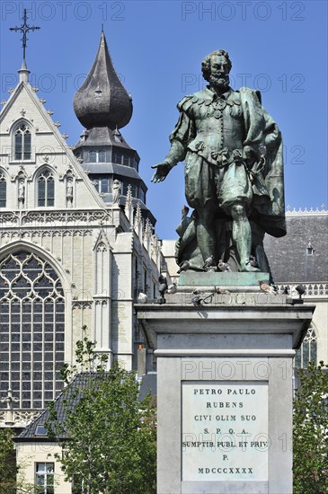 Statue of the Flemish Baroque painter Peter Paul Rubens in front of the Cathedral of Our Lady in Antwerp