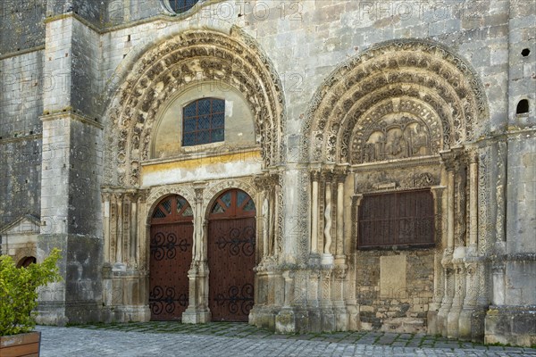 Avallon. Porch and tympanum of collegiale Notre Dame and Saint Lazare .Yonne department. Morvan regional nature park.