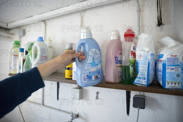 Topic: Everyday life. Washing clothes