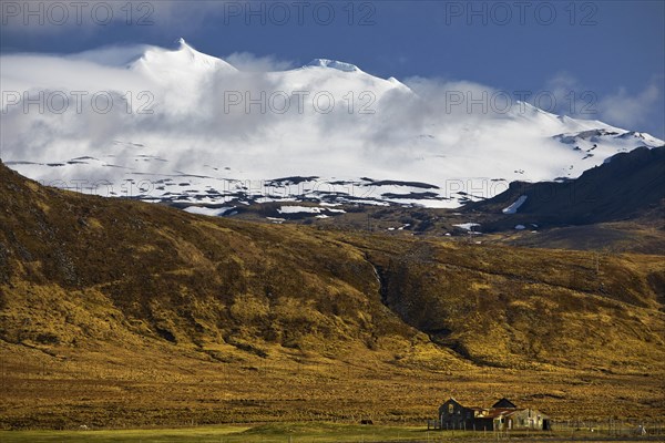 The Snaefellsjoekull volcano and glacier