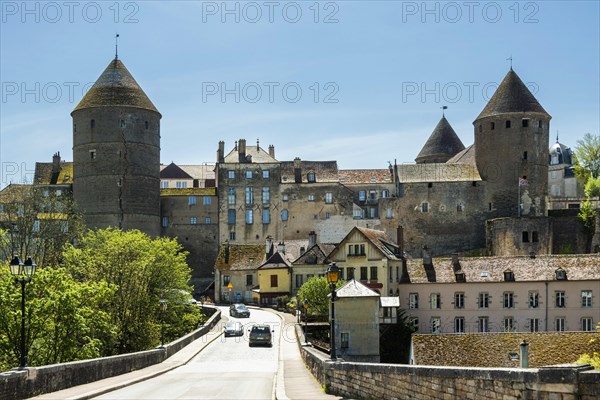 Semur en Auxois. Cote d'Or department. Morvan regional natural park. Bourgogne Franche Comte. France