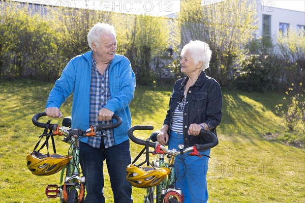 Subject: Pensioners with mountain bikes