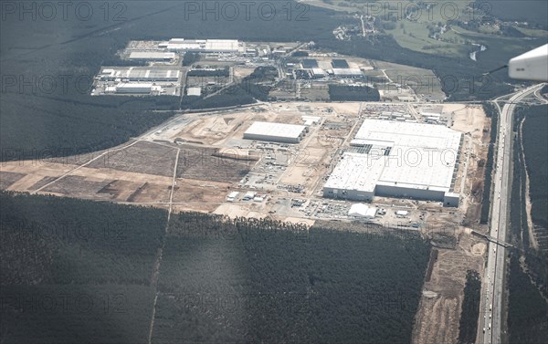 Aerial view of the Tesla Gigafactory Berlin-Brandenburg in Gruenheide. 23.04.2021.