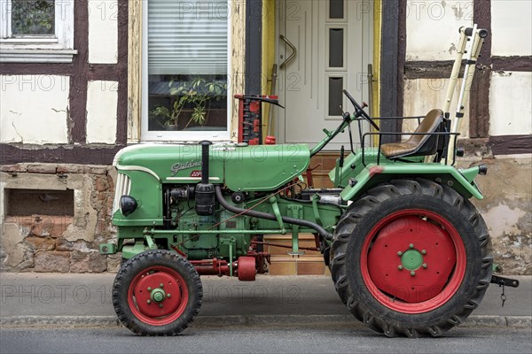 Vintage tractor Gueldner ABS 22 hp